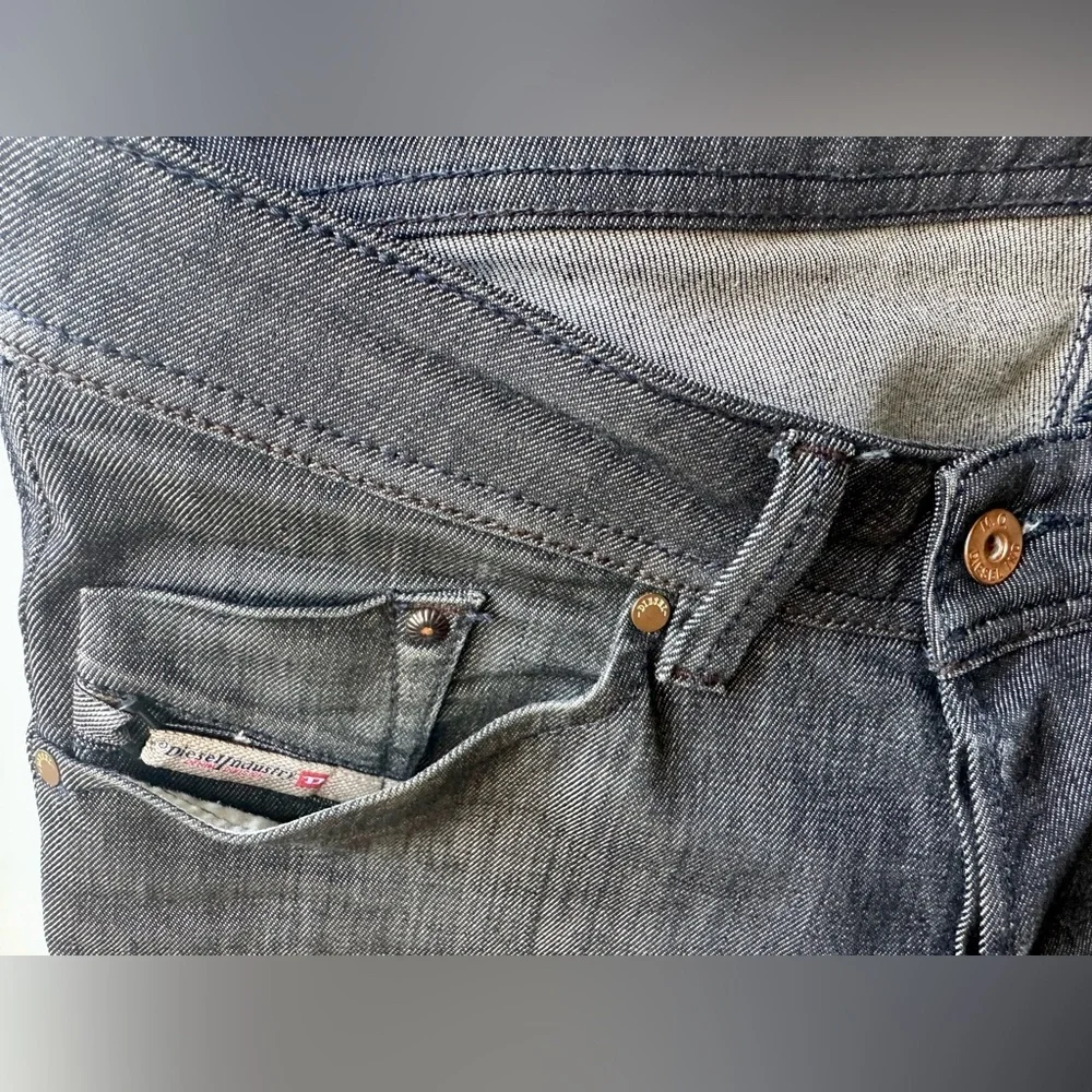 EUC Diesel Darron Men's Gray Jeans, Wash 08821 Stretch Gray, 30/30